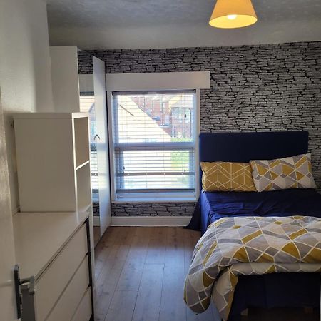 Nice Single Bedroom Near Qmc ノッティンガム エクステリア 写真