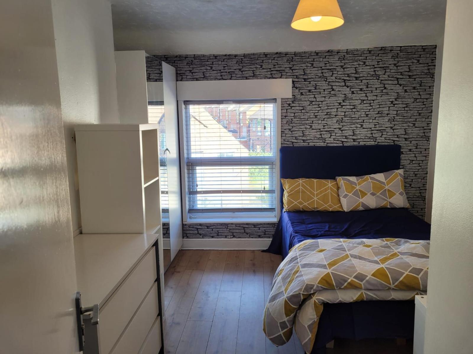 Nice Single Bedroom Near Qmc ノッティンガム エクステリア 写真