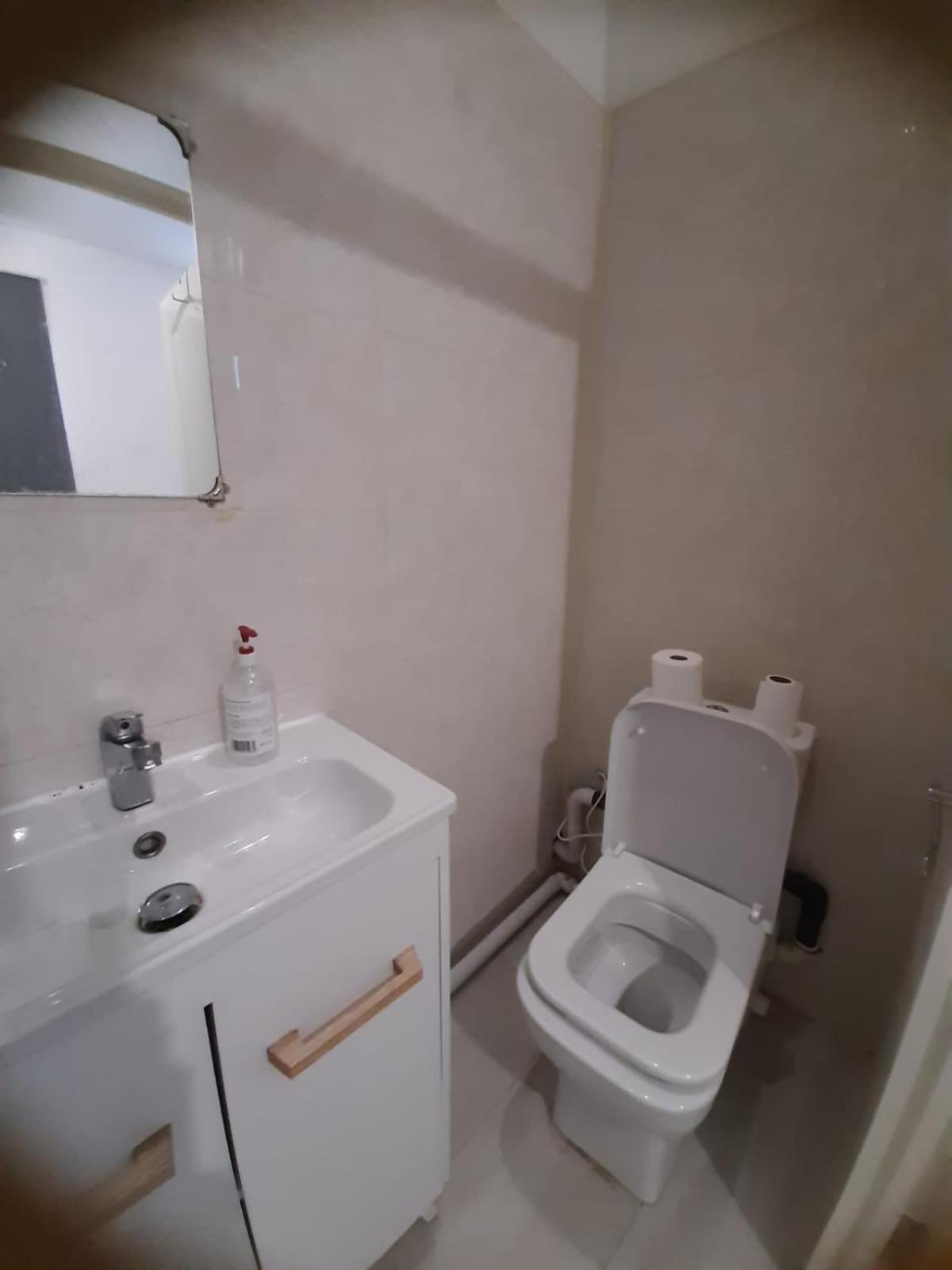 Nice Single Bedroom Near Qmc ノッティンガム エクステリア 写真